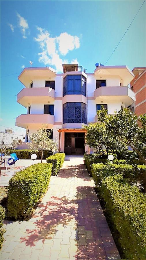 Flamuri Apartament *